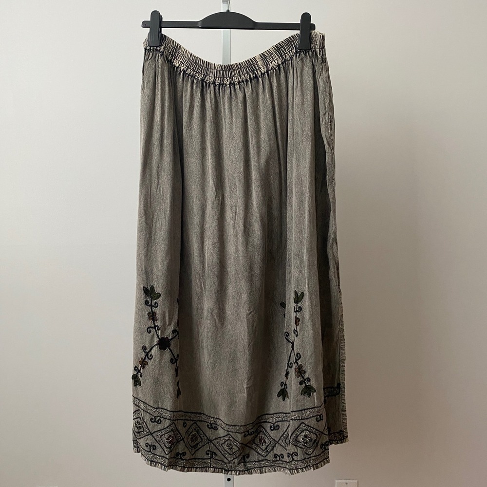 Affairs Boho Flowy Prairie Lagenlook Embroidered Maxi Skirt Free Size Grey